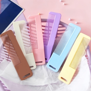 <span class=keywords><strong>Peigne</strong></span> à cheveux portable mignon avec <span class=keywords><strong>boucle</strong></span> de suspension, facile à transporter, anti-casse, démêloir pratique, outil de coiffure - Product Image 4