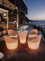 Ensemble de table et de chaises de plage modernes en plastique PP pour hôtel et banquet
