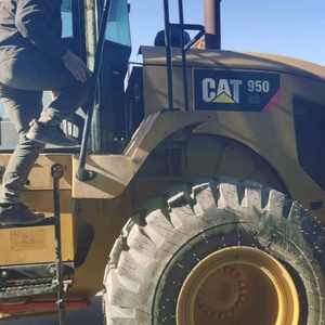 Chargeuse sur pneus Caterpillar CAT950GC d'occasion, 5 tonnes, équipement de terrassement japonais d'origine haute puissance, pour fermes, à vendre - Product Image 4