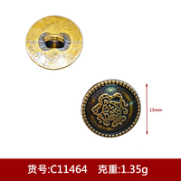 Bouton-pression métallique personnalisé avec logo et motif pour chemises, abayas et thobes de la marque Button Factory Clothing pour vêtements masculins