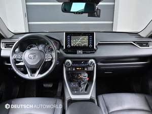Toyota RAV4 Hybride Essence-Électrique AWD Faible Kilométrage Modèle Haut de Gamme Excellent État SUV Fiable Prêt à l'Exportation - Product Image 3