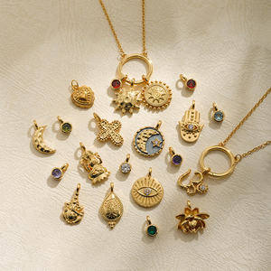 Bouquet de symboles spirituels |   Pendentif charme spirituel en acier inoxydable plaqué or 18 carats pour la fabrication de bijoux |   Bonne fortune et protection - Product Image 3