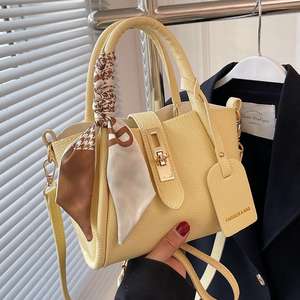 Sac à main pour femme en PU de style français romantique, couleur unie, sac bandoulière, sac à main tendance - Product Image 1