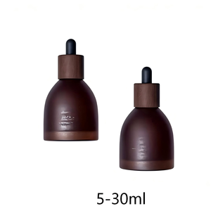 Botella <span class=keywords><strong>de</strong></span> <span class=keywords><strong>Vidrio</strong></span> Cilíndrica Esmerilada Color Ámbar Oscuro <span class=keywords><strong>de</strong></span> 10 ml <span class=keywords><strong>con</strong></span> Gotero y Tapa <span class=keywords><strong>con</strong></span> Diseño <span class=keywords><strong>de</strong></span> Madera, Envase Cosmético Serigrafiado - Product Image 6