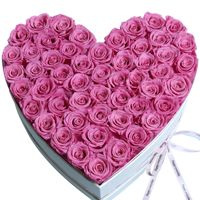 Saint-Valentin, Anniversaire, Fête des Mères, Anniversaire de Mariage : Coffret Cœur de 50 Roses Éternelles Jaunes – Plantes en Boîte Cadeau