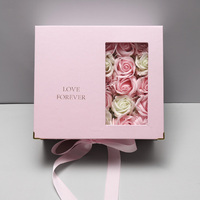 Boîte-cadeau de fleur de savon de Rose de collier de rouge à lèvres pour les cadeaux parfaits d'anniversaire de saint-valentin