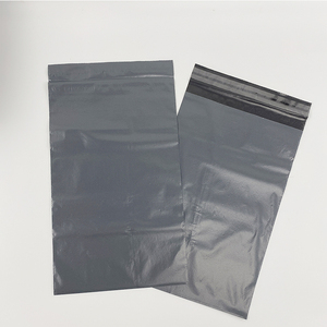 100 MOQ Пользовательский логотип экологически чистые черные поли пластиковые курьерские почтовые сумки водонепроницаемые - Product Image 4