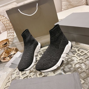 Chaussettes et <span class=keywords><strong>chaussures</strong></span> décontractées de luxe pour hommes et femmes, tendance haut de gamme pour couples, <span class=keywords><strong>chaussures</strong></span> de sport en tissu tricoté 3D de marque. - Product Image 2