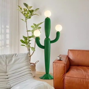 Cactus lampadaire <span class=keywords><strong>moderne</strong></span> simple salon canapé côté lumière décorative nordique crème vent extérieur réseau <span class=keywords><strong>rouge</strong></span> atmosphère <span class=keywords><strong>lampe</strong></span> - Product Image 4