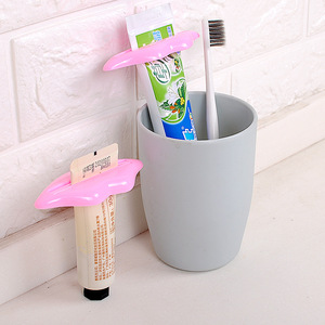 Dispensador de pasta de dientes montado en la pared, de plástico, para uso infantil, color aleatorio - Product Image 3