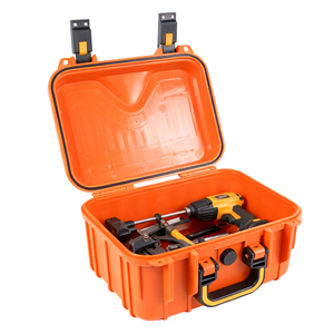 Boîte à outils robuste en plastique IP67 avec mousse personnalisable, étui étanche OEM pour niveaux de construction - Product Image 1