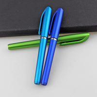 Stylo à bille en plastique rétractable de haute qualité avec logo personnalisé en gros 0.5mm de largeur d'écriture stylos gel promotionnels à faible quantité minimale de commande
