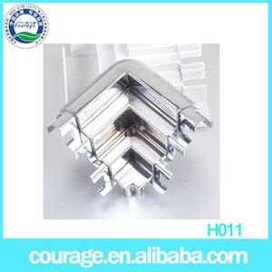 Conector de Esquina para Refrigerador Manual de Plástico Resistente, Personalizable para Vitrinas Comerciales - Product Image 5