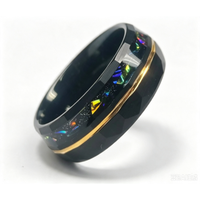 Bague classique en carbure de tungstène plaqué noir 8 mm avec incrustation laser pour hommes de la marque Dome Jewelers