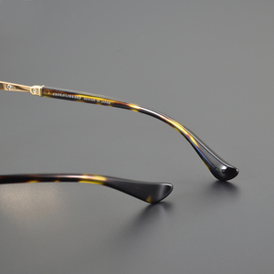 กรอบแว่นสายตาอ่านหนังสือ CH8049 รุ่น Eye High-End ทำจากอะซิเตท ทรงคลาสสิก เหมาะกับทุกใบหน้า สไตล์ Y2K เลนส์เปลี่ยนสีอัตโนมัติ ดีไซน์เนอร์แบรนด์ดัง - Product Image 6