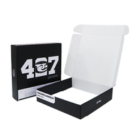 Échantillon gratuit Logo personnalisé noir mat petite boîte de papier ondulé pliable en carton pour l'expédition de courrier cosmétique