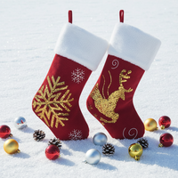 Chaussette de Noël personnalisée en tissu floqué doux et durable avec bordure en peluche, sequins dorés, décoration renne et flocons de neige brodés