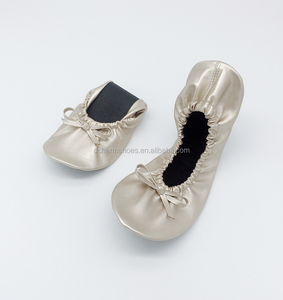 Ballerine Arrotolabili <span class=keywords><strong>da</strong></span> Donna OEM all'Ingrosso, Ballerine Dorate Pieghevoli per Regalo di Nozze - Product Image 3