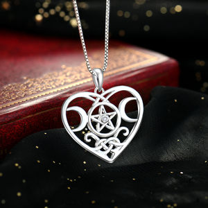 Collar con colgante <span class=keywords><strong>de</strong></span> corazón <span class=keywords><strong>de</strong></span> Pentáculo <span class=keywords><strong>de</strong></span> diosa <span class=keywords><strong>de</strong></span> Luna Triple <span class=keywords><strong>de</strong></span> plata <span class=keywords><strong>de</strong></span> ley 925, símbolo Wiccan <span class=keywords><strong>de</strong></span> protección y joyería <span class=keywords><strong>de</strong></span> empoderamiento - Product Image 2