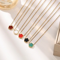 Collier tendance RINHOO en forme de trèfle à cinq feuilles pour femme, en acier inoxydable 316L plaqué PVD 18 carats, pendentif trèfle pour femme, chaîne de charme, cadeau