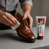 Crema de Viscosidad Moderada 70G, Crema de Belleza para Cuero con Aceite de Oveja Black Bull, Revestimiento Uniforme Sin Acumulación
