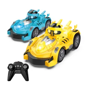 O carro novo do controle remoto das crianças contra os povos múltiplos do carro do brinquedo pode jogar o carro abundante do controle remoto do acrobacias