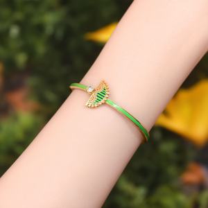 แหวนคริสตัลชุบทอง PVD สแตนเลสสตีล 316L ดีไซน์เคลือบสีเขียว ปรับขนาดได้ - Product Image 3