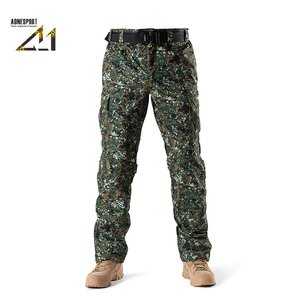 กางเกงยุทธวิธีลายพรางดิจิตอลคุณภาพสูงสำหรับผู้ชาย กางเกงคาร์โก้กันน้ำ ยืดหยุ่น แห้งเร็ว เหมาะสำหรับเดินป่าและทำงาน - Product Image 3