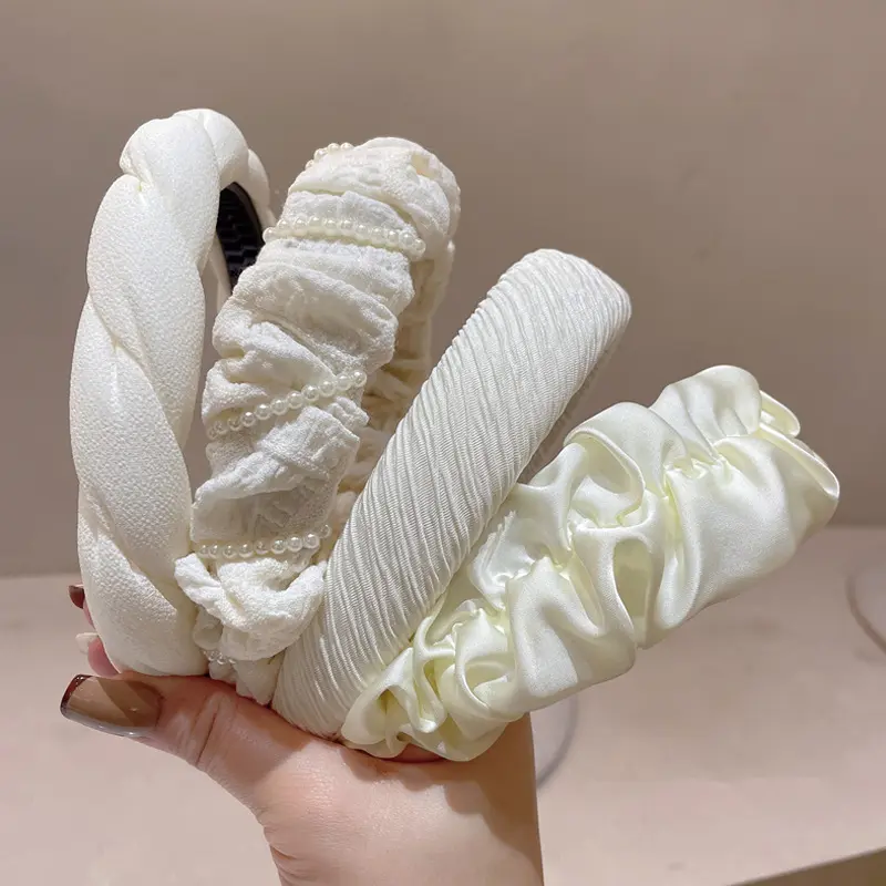 Kış moda yeni tasarım sütlü beyaz Xiaoxiang tarzı dantel inci kıvrımlar kafa bandı kadınlar için