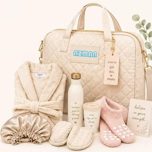 Kit Essentiels Post-partum NZMAN : Serviettes de Nuit, Chapeau Bob, Bonnet en Satin, <span class=keywords><strong>Serviette</strong></span> Visage, Lait Corporel, Désinfectant pour les Mains, Lingettes Jetables - Product Image 1