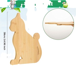 Planche à découper personnalisée en bambou en forme de chat, plateau en bois pour fromages et charcuteries, cadeau de pendaison de crémaillère personnalisé - Product Image 4