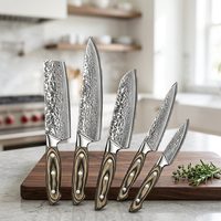 Couteau de Chef Ambidextre Fait Main en Acier Damas 67 Couches avec Manches en Bois de Guibourtia Rouge, Lame Droite, 6 Lames Durables et Tranchantes