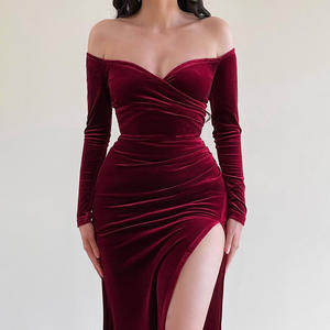 <span class=keywords><strong>Robe</strong></span> Longue d'Automne 2025 Vente en Gros de l'Usine : <span class=keywords><strong>Robe</strong></span> Élégante et Sexy à Épaules Dénudées, Col Croisé et Fente Haute - Product Image 5