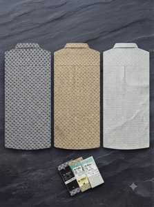Compre camisas formales estampadas en tela Lafar premium con patrones geométricos en toda la prenda, cuello clásico con botones para hombre. - Product Image 3