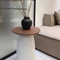 Table basse minimaliste en pierre à hauteur réglable pour petit salon, balcon ou utilisation en extérieur