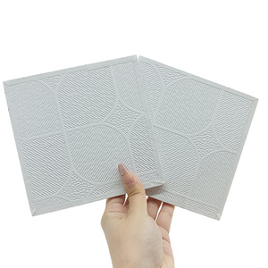Panel de Yeso Cuadrado Perforado Artístico Recubierto de Vinilo PVC Blanco de 7 mm para Techo Falso con Rejilla de Techo - Product Image 6