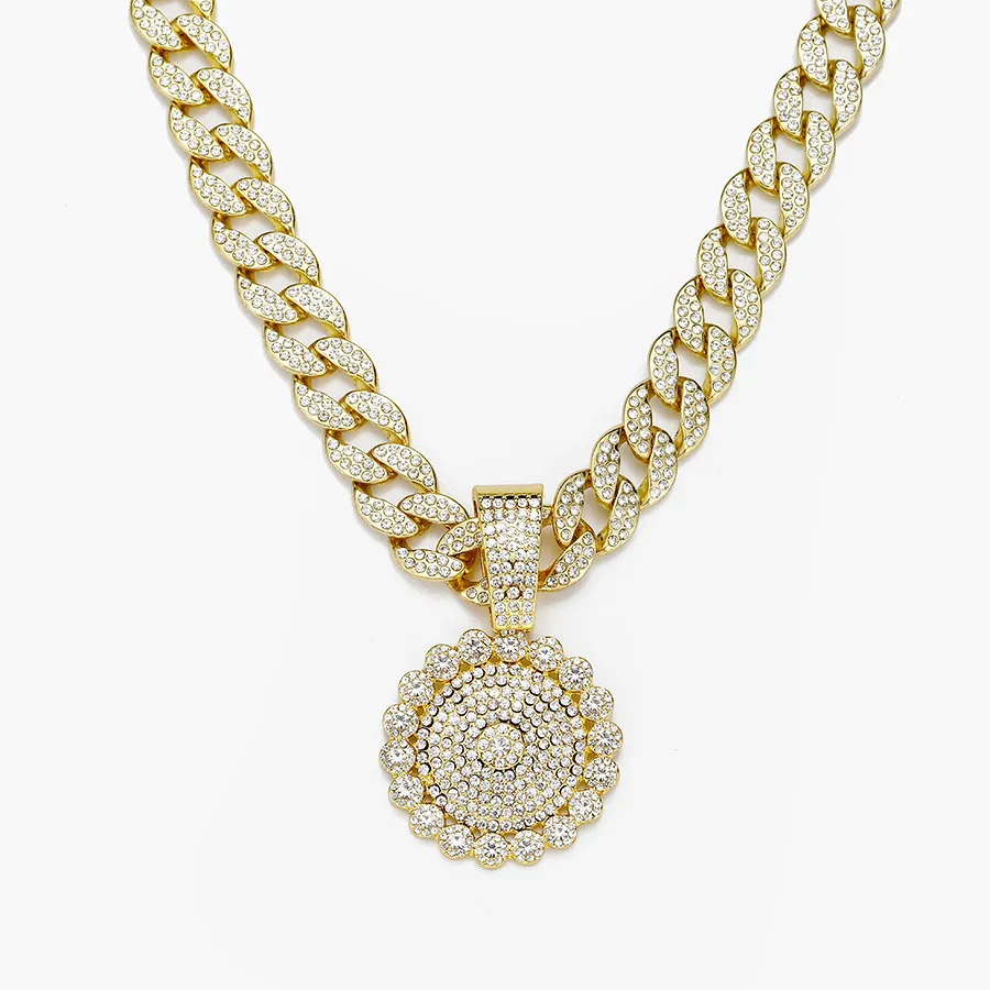 Nouveau pendentif de tournesol personnalisé et polyvalent plein de bijoux Hip Hop de rue en alliage de diamant