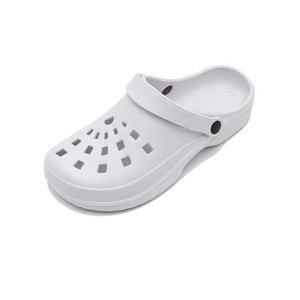 Sabots en EVA pour femmes, taille 36-41, logo personnalisé, chaussures d'infirmière, souples, légères, imperméables, antidérapantes, été, hiver - Product Image 5