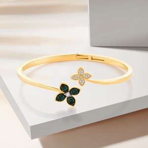 YILUN Brazalete <span class=keywords><strong>de</strong></span> Plata <span class=keywords><strong>de</strong></span> Ley 925 Chapado en <span class=keywords><strong>Oro</strong></span> <span class=keywords><strong>de</strong></span> 18K con Flor <span class=keywords><strong>de</strong></span> Malaquita y Trébol con Circonitas Pavé, Joyerí<span class=keywords><strong>a</strong></span> <span class=keywords><strong>de</strong></span> Moda para Mujer - Product Image 2