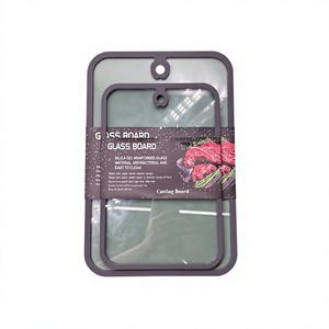 Planche à découper en verre trempé avec trou de suspension rond, bord en silicone antidérapant, antibactérienne, pour la cuisine - Product Image 4