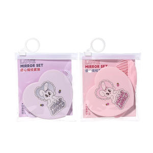 Lmltop Juego de espejo y peine con forma de corazón, mini espejo de maquillaje portátil de viaje con diseño giratorio para uso diario - Product Image 5