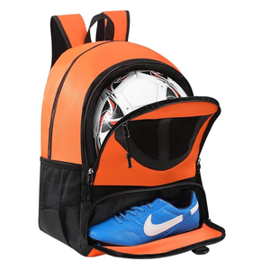 Muestra gratuita de mochila de fútbol plegable e impermeable para hombre con compartimento para zapatos y gran capacidad para deportes casuales - Product Image 1