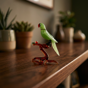 Figurine de perroquet en verre soufflé à la main, oiseau vert sur branche rouge, décoration artisanale animale - Product Image 1