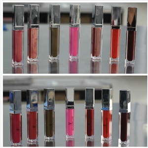 Cosmétiques trousse de maquillage en gros étiquette privée sans étiquette de logo d'oem LED votre logo lipgloss - Product Image 3
