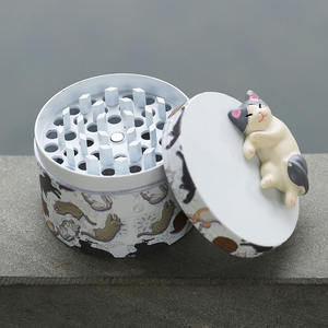 เครื่องบดบุหรี่โลหะสี่ชั้น ทำจากโลหะผสมสังกะสี รูปทรงแมว - Product Image 2