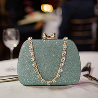 Sac de Soirée BESTELLA pour Femme en Résine Bonbon, Pochette Cœur Orné de Diamants, avec Chaînes de Décoration