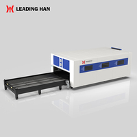 Machine de découpe laser à fibre entièrement fermée pour acier inoxydable, machine de découpe de métaux 2000W 3000W 6000W