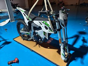 Moto tout-terrain électrique pour adultes <span class=keywords><strong>50cc</strong></span> 3000W, puissante moto cross électrique tout-terrain avec une vitesse maximale de 110-125 km/h - Product Image 6