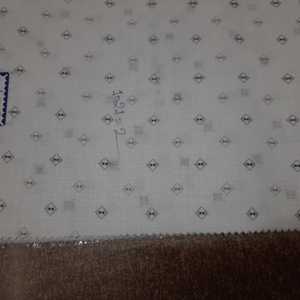 Tissu en lin de coton doux et respirant pour les robes, les chemises et la décoration intérieure Matériau de qualité supérieure idéal pour la couture et l'exportation - Product Image 4