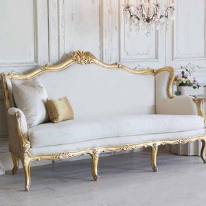 Divano a 3 Posti in Stile <span class=keywords><strong>Rococò</strong></span> Francese, Arredamento per Soggiorno, Struttura in Legno Massello Intagliato, Finitura Oro Antico, Rivestimento Crema, Gambe Cabriole - Product Image 2